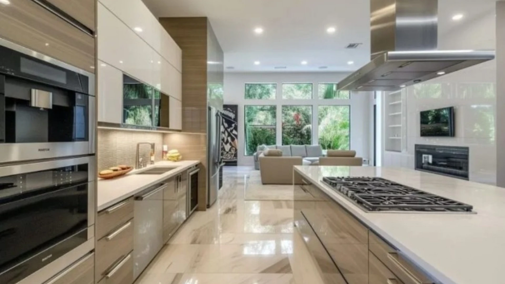 Modern Kitchens Designed by interior designers