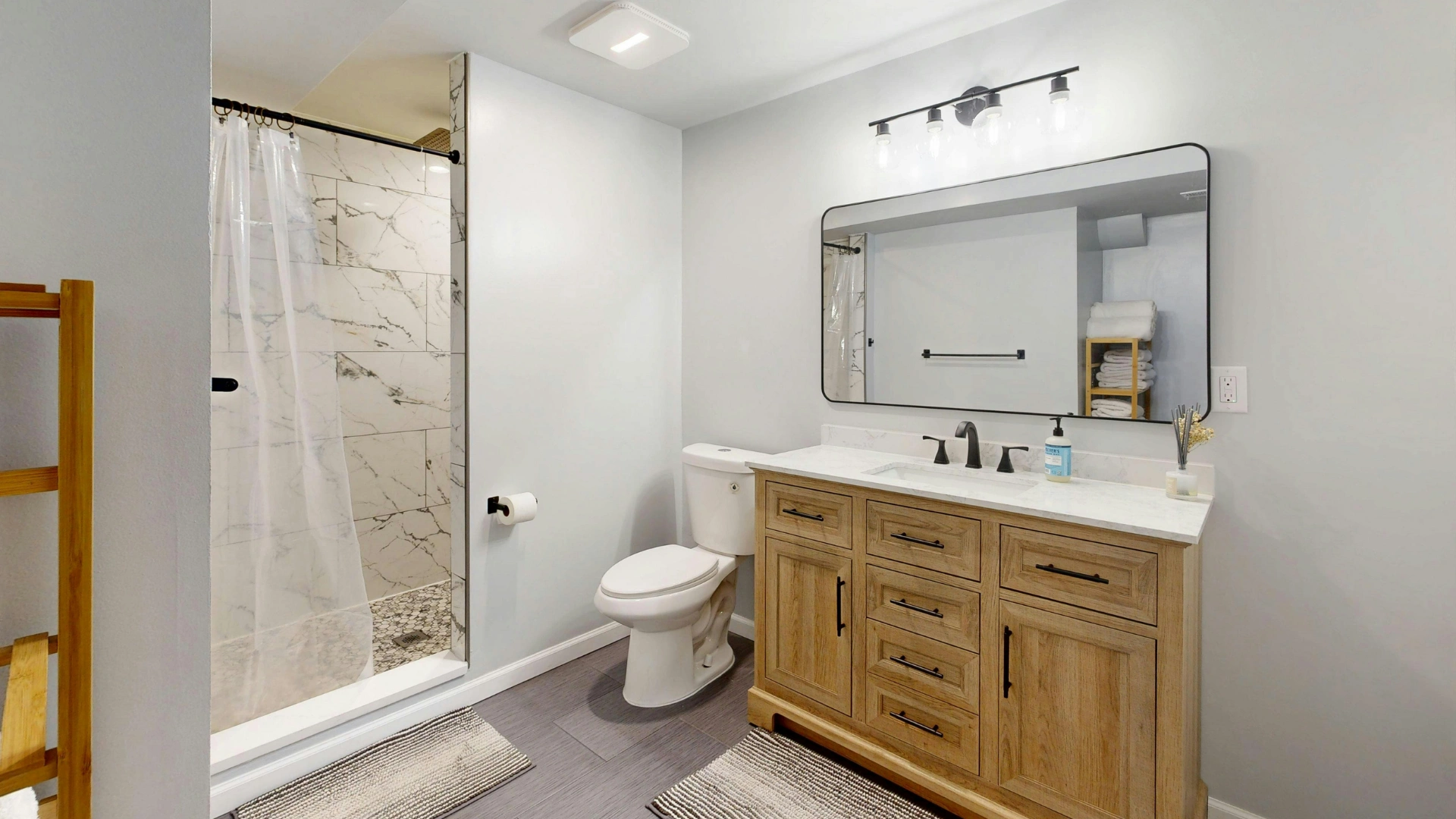 Modern Bathroom Interior Design in Perumbakkam
